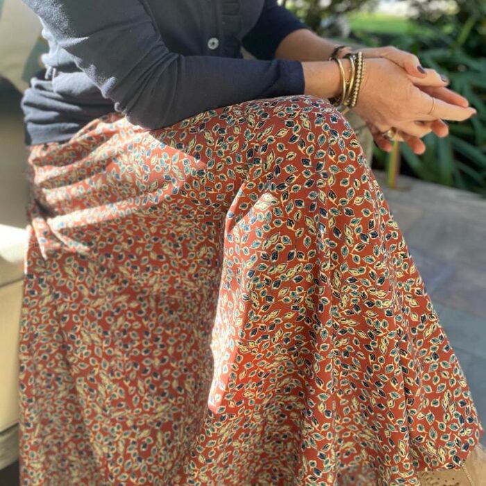 Pollera Carolina terracota hojas azules